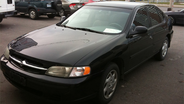 1999 black nissan altima